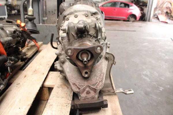 BOITE DE VITESSE BMW SERIE 5 E60 / E61 520D / 525D / 530D 6VITESSES - Vue 2